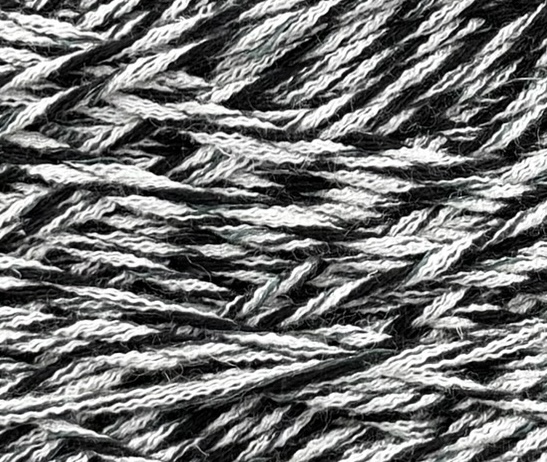 Outlet 82 – Fils mouliné design 200–300 m / 100 g