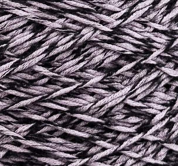 Outlet 83 – Fils mouliné design 200–300 m / 100 g