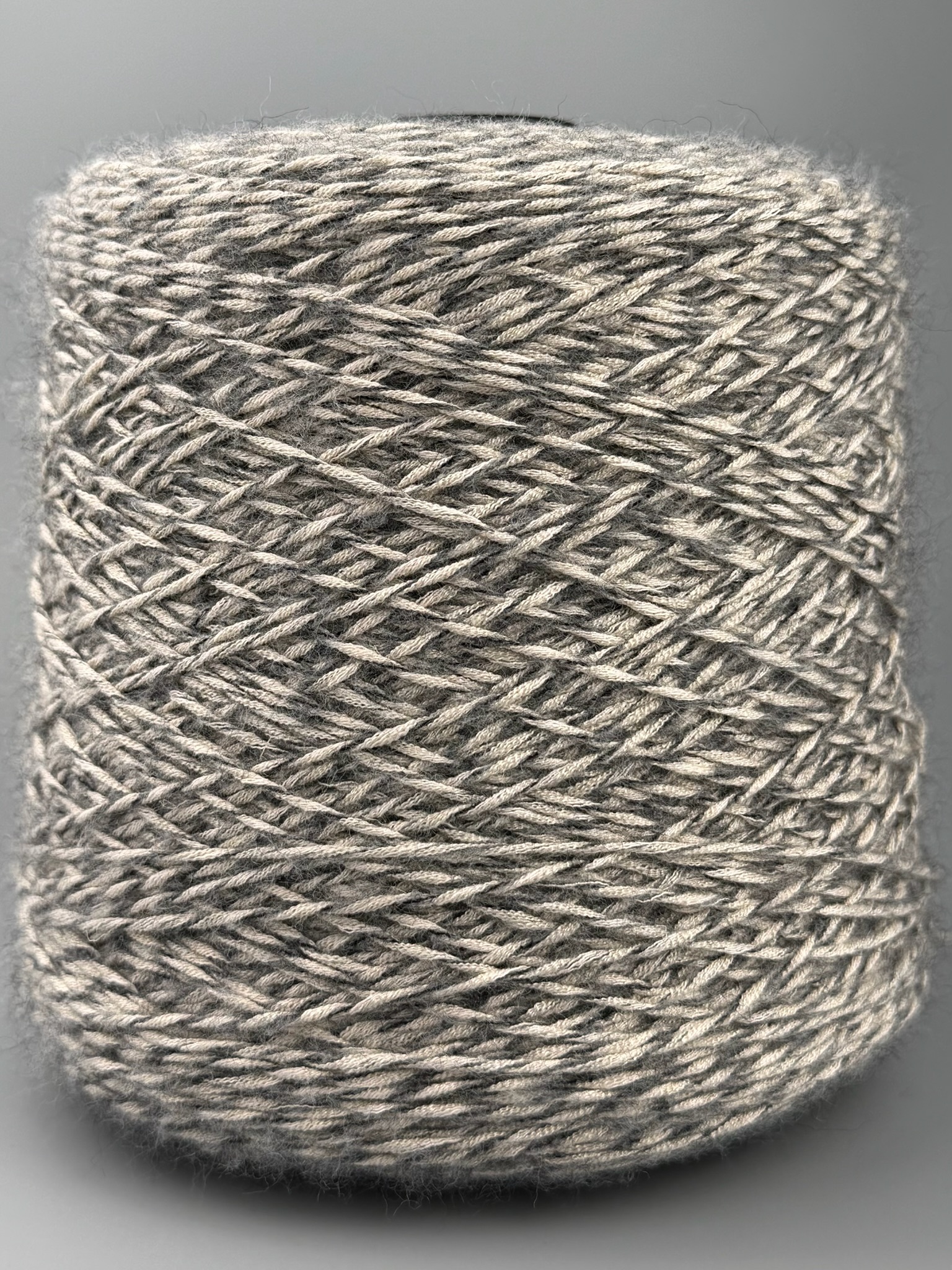 Outlet 11 – Mouliné Designgarne 200–300 m / 100 g foto 2