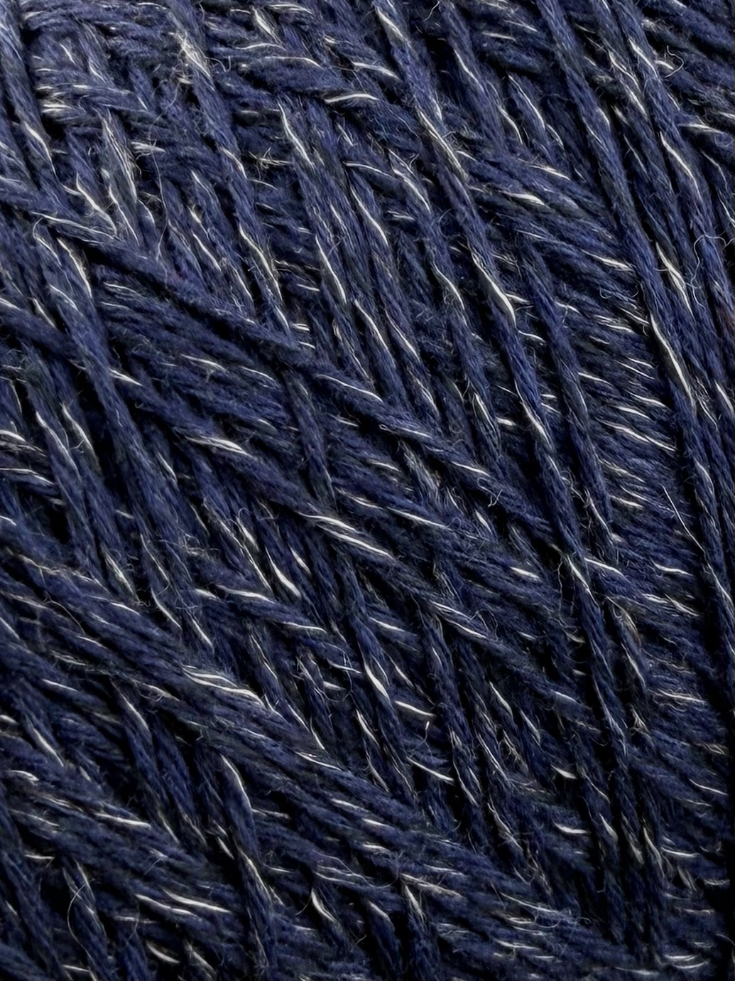 Outlet 13 – Mouliné Designgarne 200–300 m / 100 g