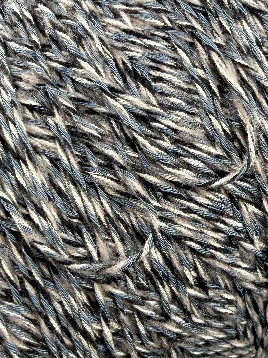 Outlet 1 – Mouliné Designgarne 200–300 m / 100 g