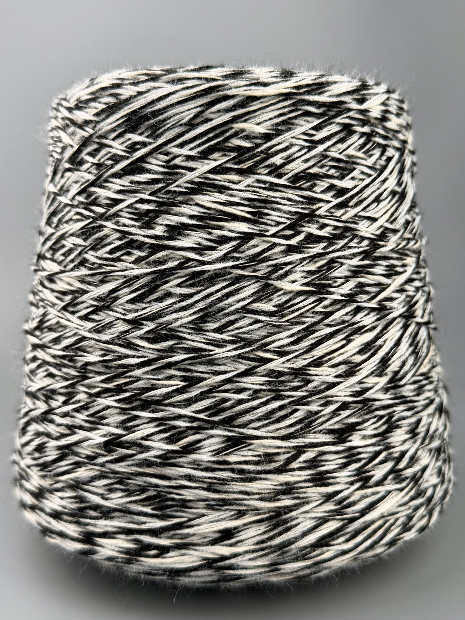 Outlet 2 – Mouliné Designgarne 200–300 m / 100 g foto 2