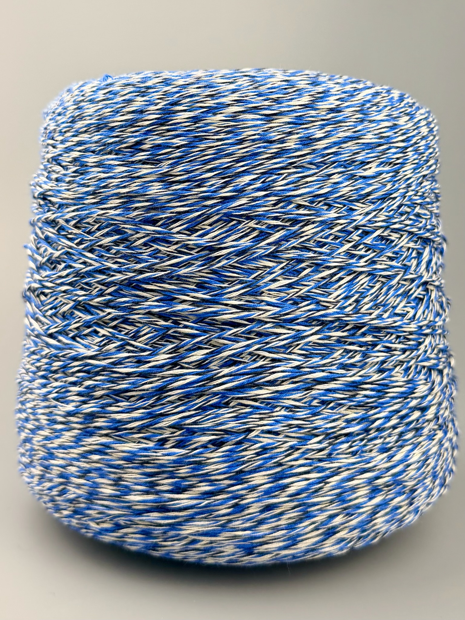 Outlet 25 – Mouliné Designgarne 200–300 m / 100 g foto 2