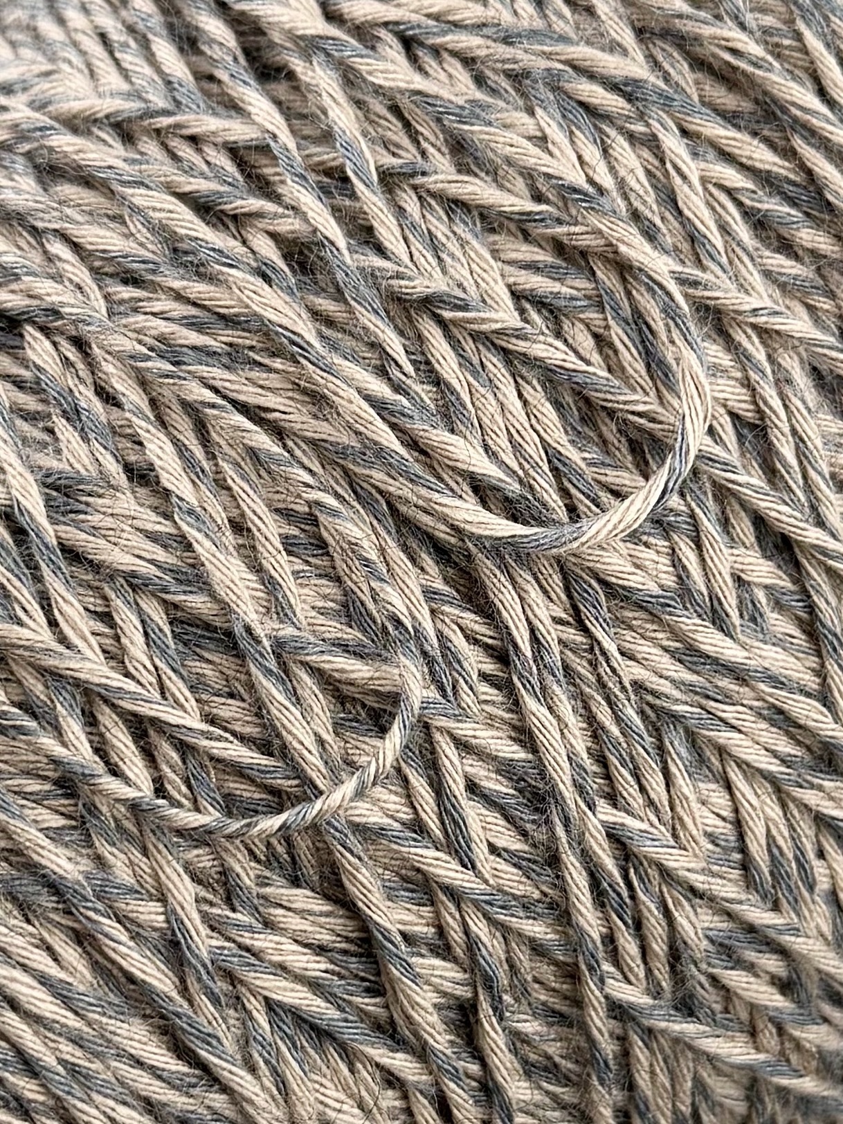 Outlet 6 – Mouliné Designgarne 200–300 m / 100 g