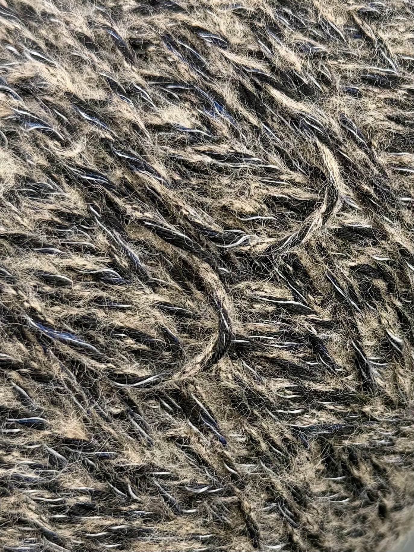 Outlet 7 – Mouliné Designgarne 200–300 m / 100 g