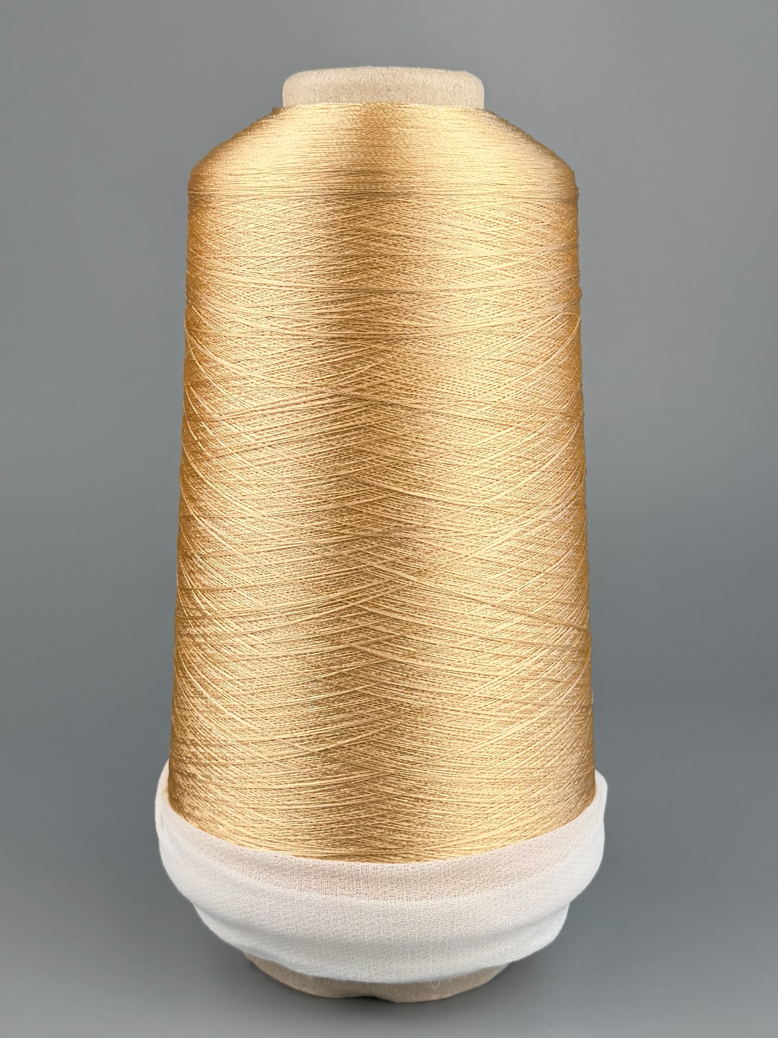 Organzino 2/90 Outlet – Filato in viscosa col. Beige oro foto 2