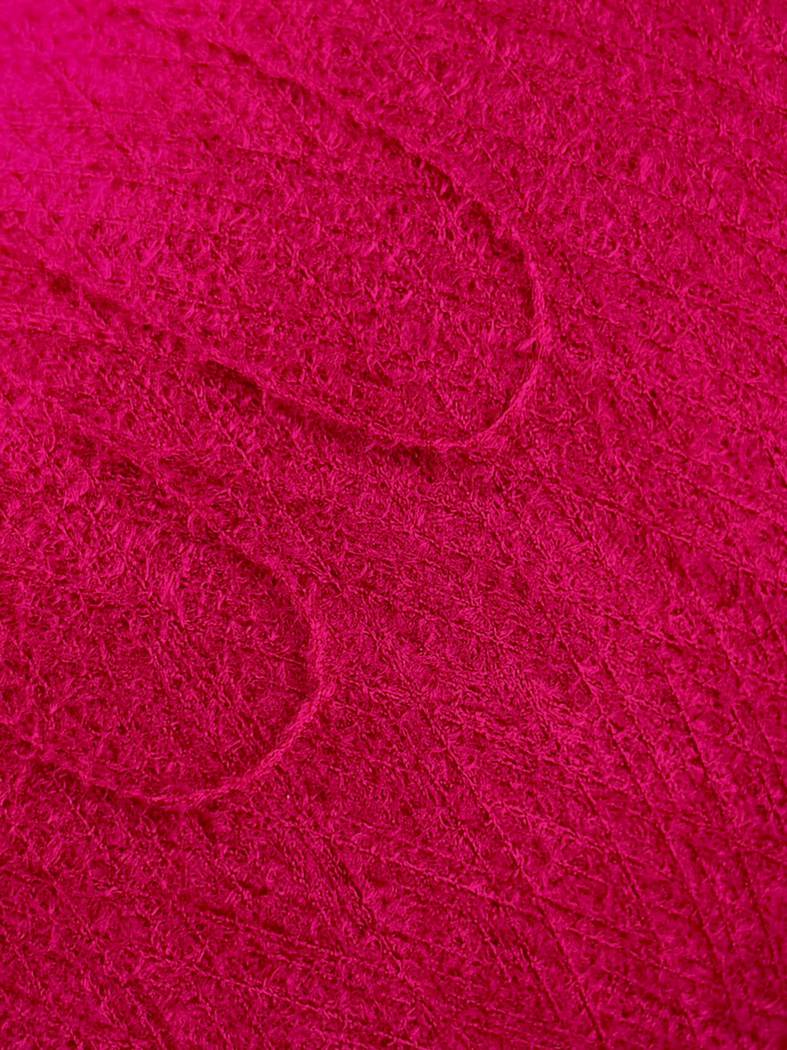 Lineapiù Italia Giselle NM 24000 – Garn mit samtigem Chenille-Effekt col. Himbeerrot