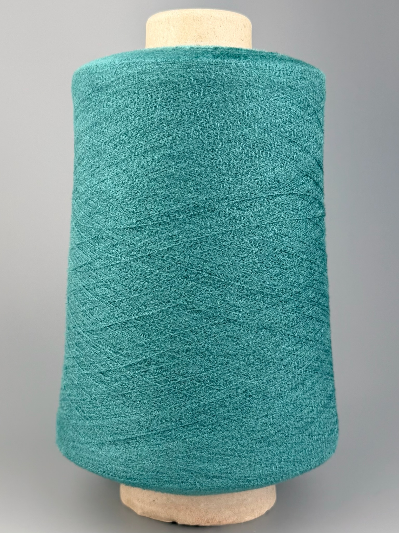 Lineapiù Italia Giselle NM 24000 – Filato effetto ciniglia vellutata col. Verde acqua foto 2