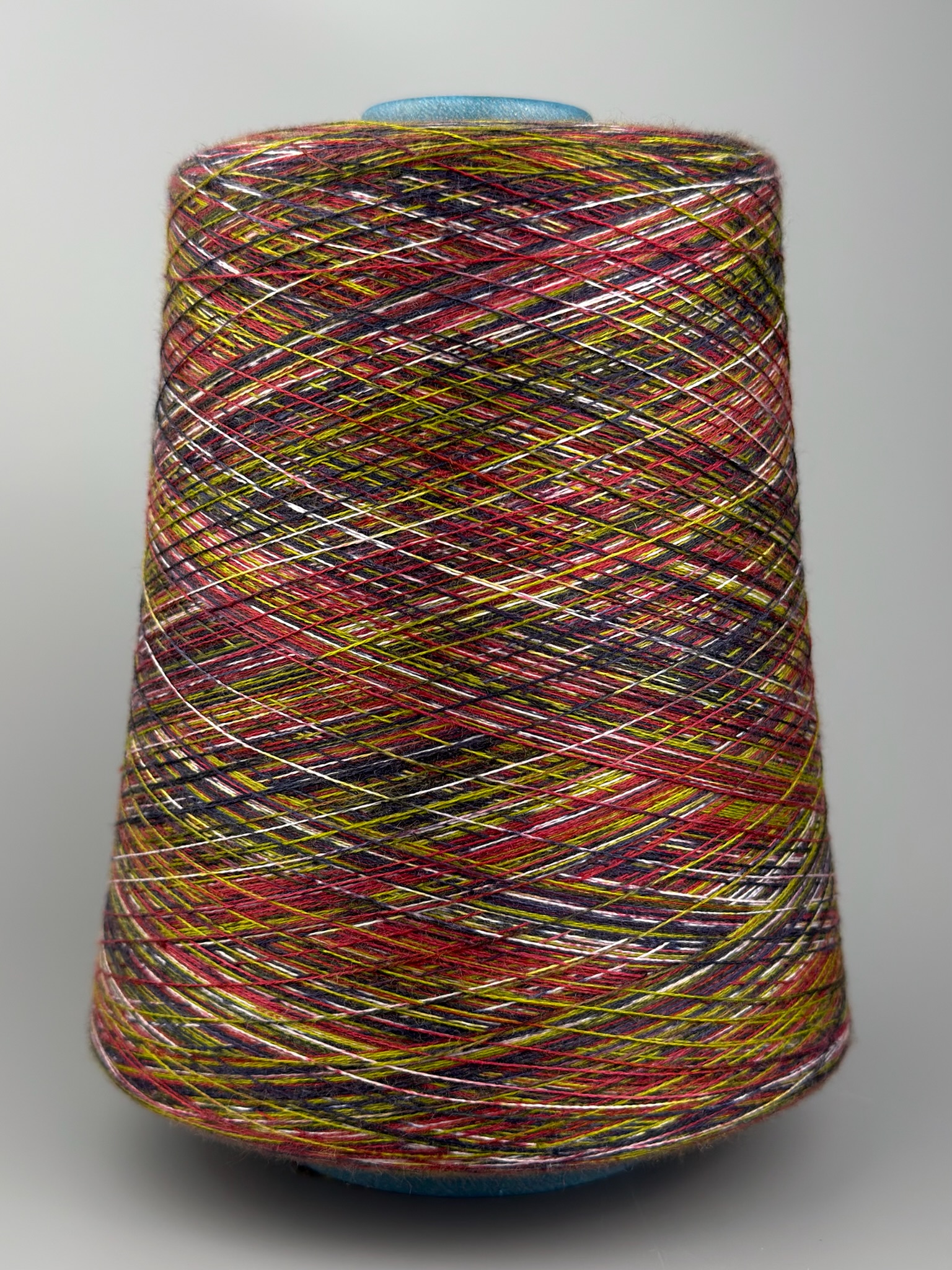 Art. Auriga Nm 2/60 – Garn aus 70% gekämmtem Kaschmir und 30% Seide col. ST2973 | Zimpfer Wolle Selezione foto 2