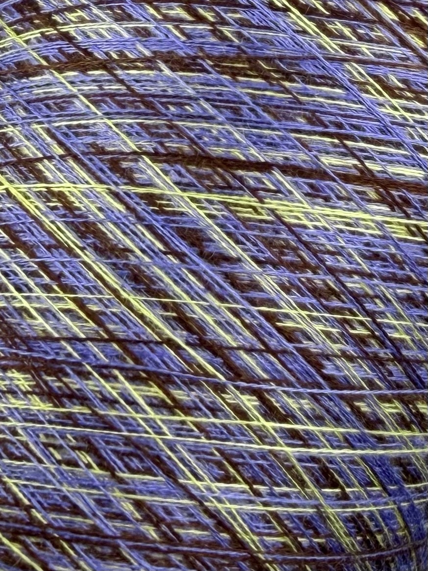 Art. Auriga Nm 2/60 – Garn aus 70% gekämmtem Kaschmir und 30% Seide col. ST3020 | Zimpfer Wolle Selezione