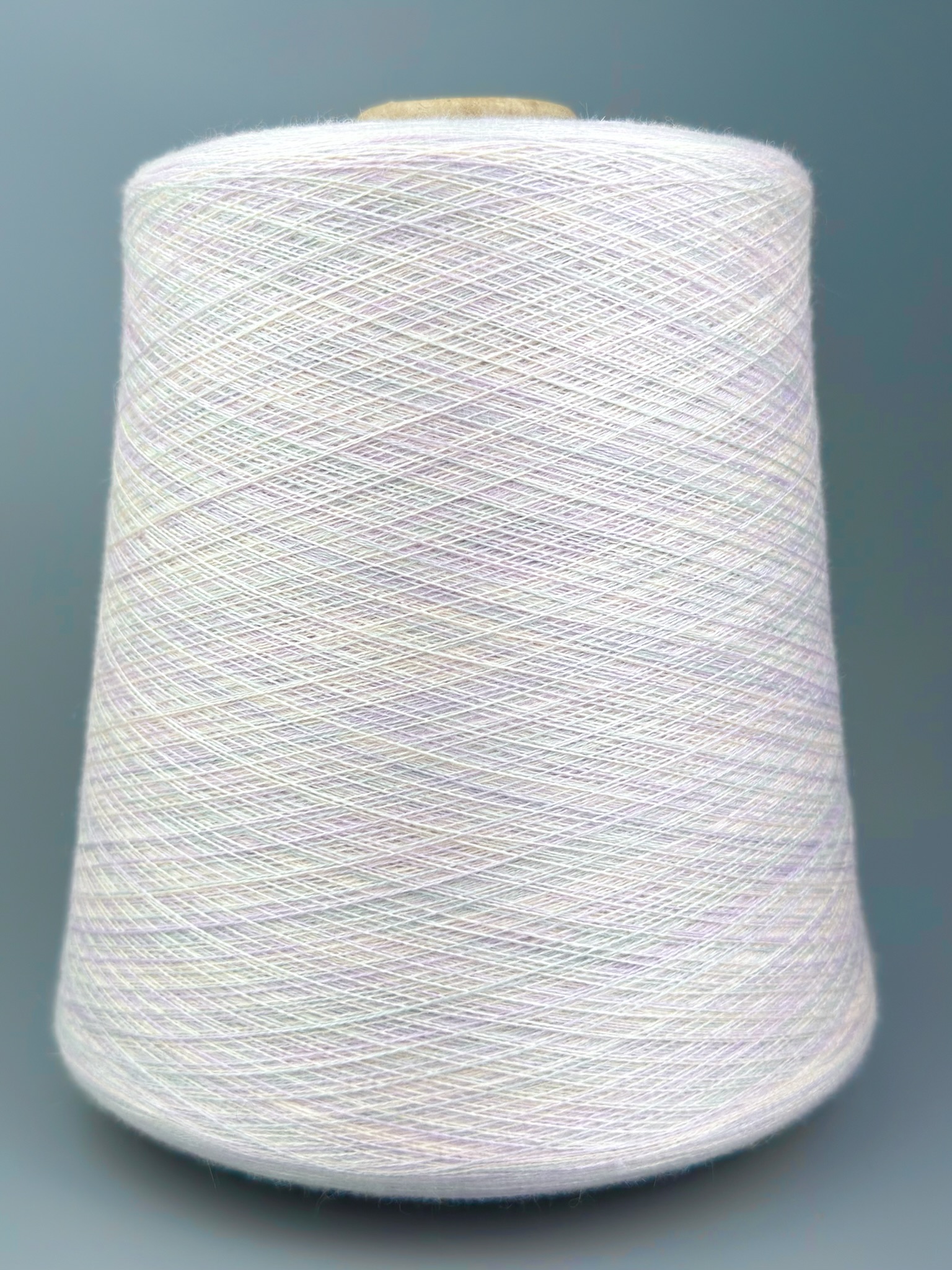 Art. Auriga Nm 2/60 – Garn aus 70% gekämmtem Kaschmir und 30% Seide col. ST3053| Zimpfer Wolle Selezione foto 2