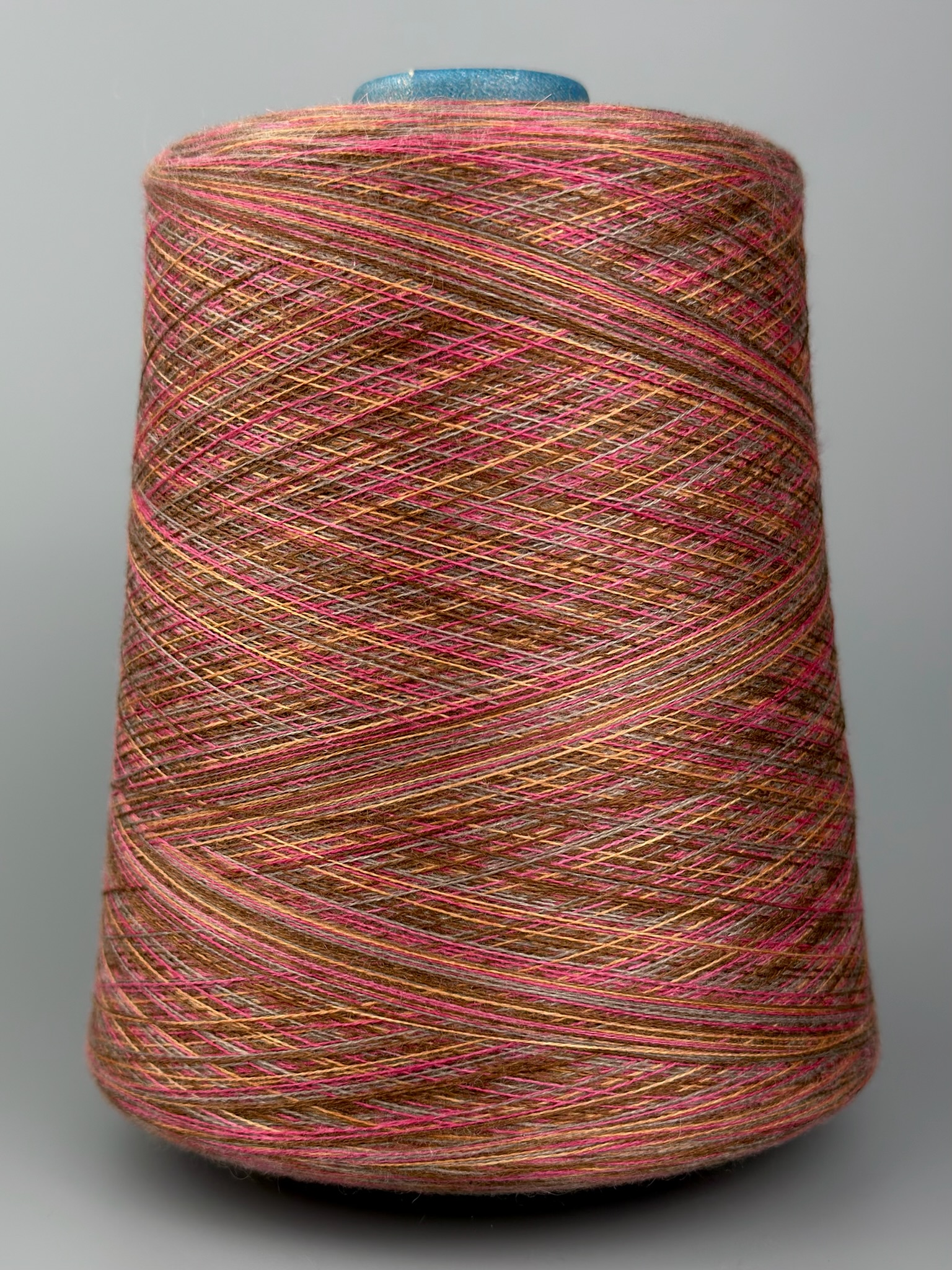 Art. Auriga Nm 2/60 – Garn aus 70% gekämmtem Kaschmir und 30% Seide col. ST3096 | Zimpfer Wolle Selezione foto 2