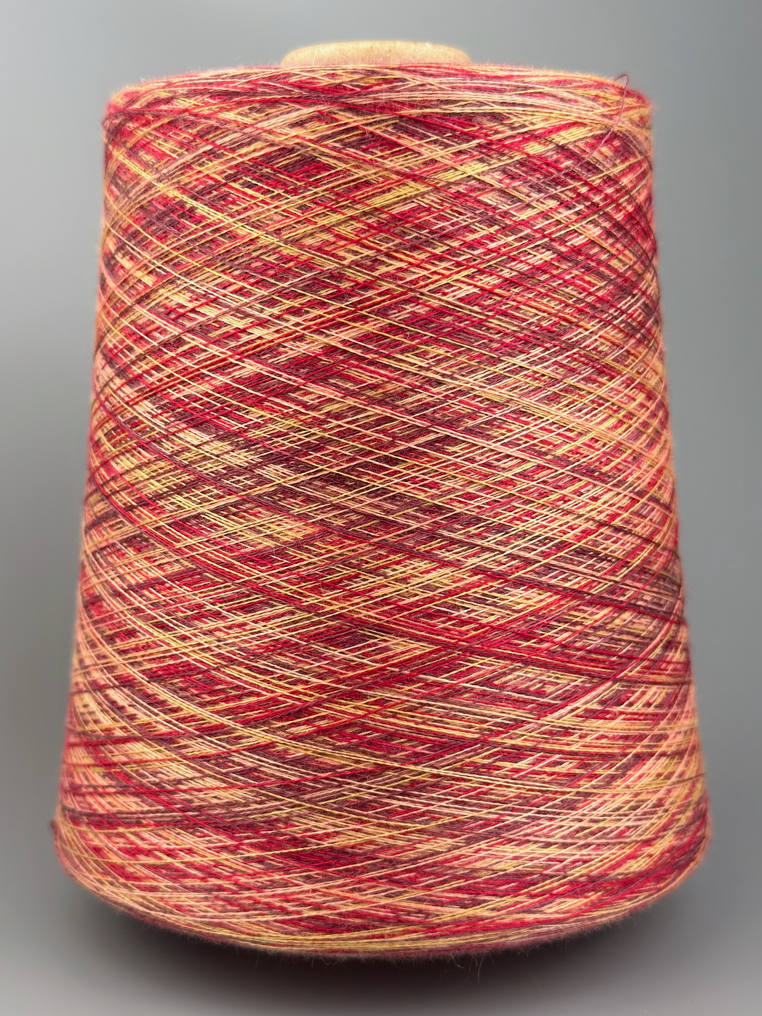 Art. Auriga Nm 2/60 – Garn aus 70% gekämmtem Kaschmir und 30% Seide col. ST3148 | Zimpfer Wolle Selezione foto 2