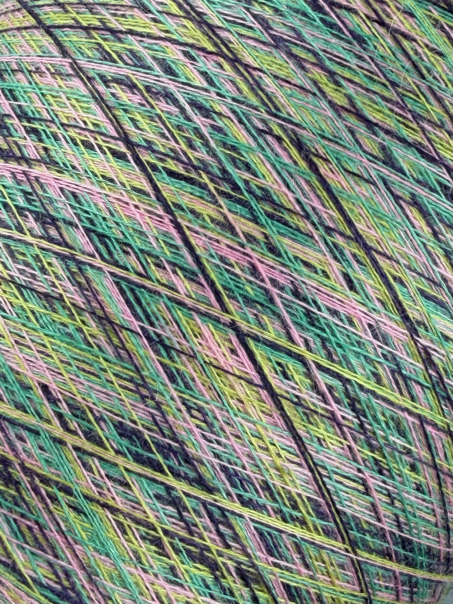 Art. Auriga Nm 2/60 – Garn aus 70% gekämmtem Kaschmir und 30% Seide col. ST3184 | Zimpfer Wolle Selezione