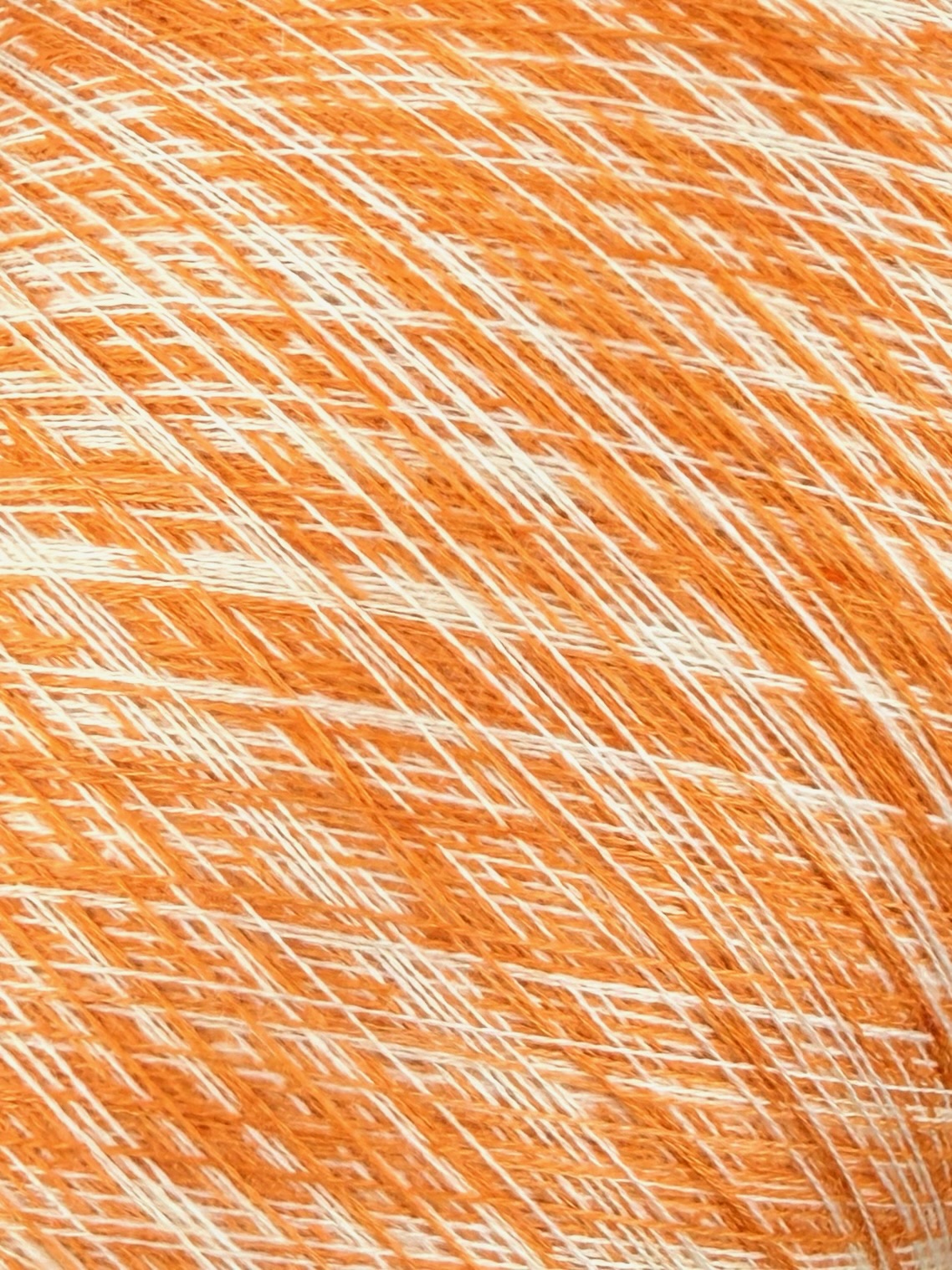 Art. Auriga Nm 2/60 – Garn aus 70% gekämmtem Kaschmir und 30% Seide col. ST3238 | Zimpfer Wolle Selezione