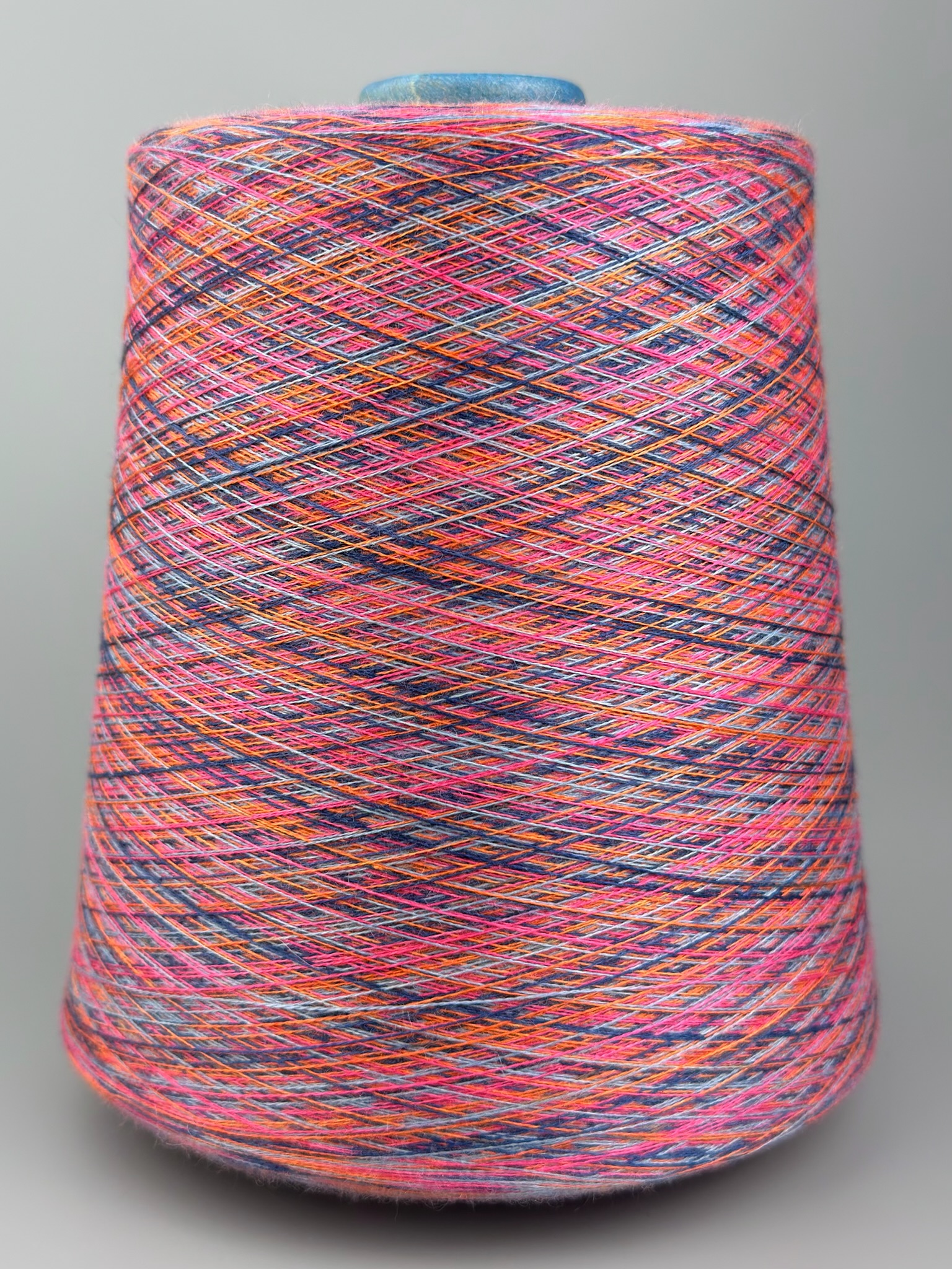 Art. Auriga Nm 2/60 – Garn aus 70% gekämmtem Kaschmir und 30% Seide col. ST3266 | Zimpfer Wolle Selezione foto 2