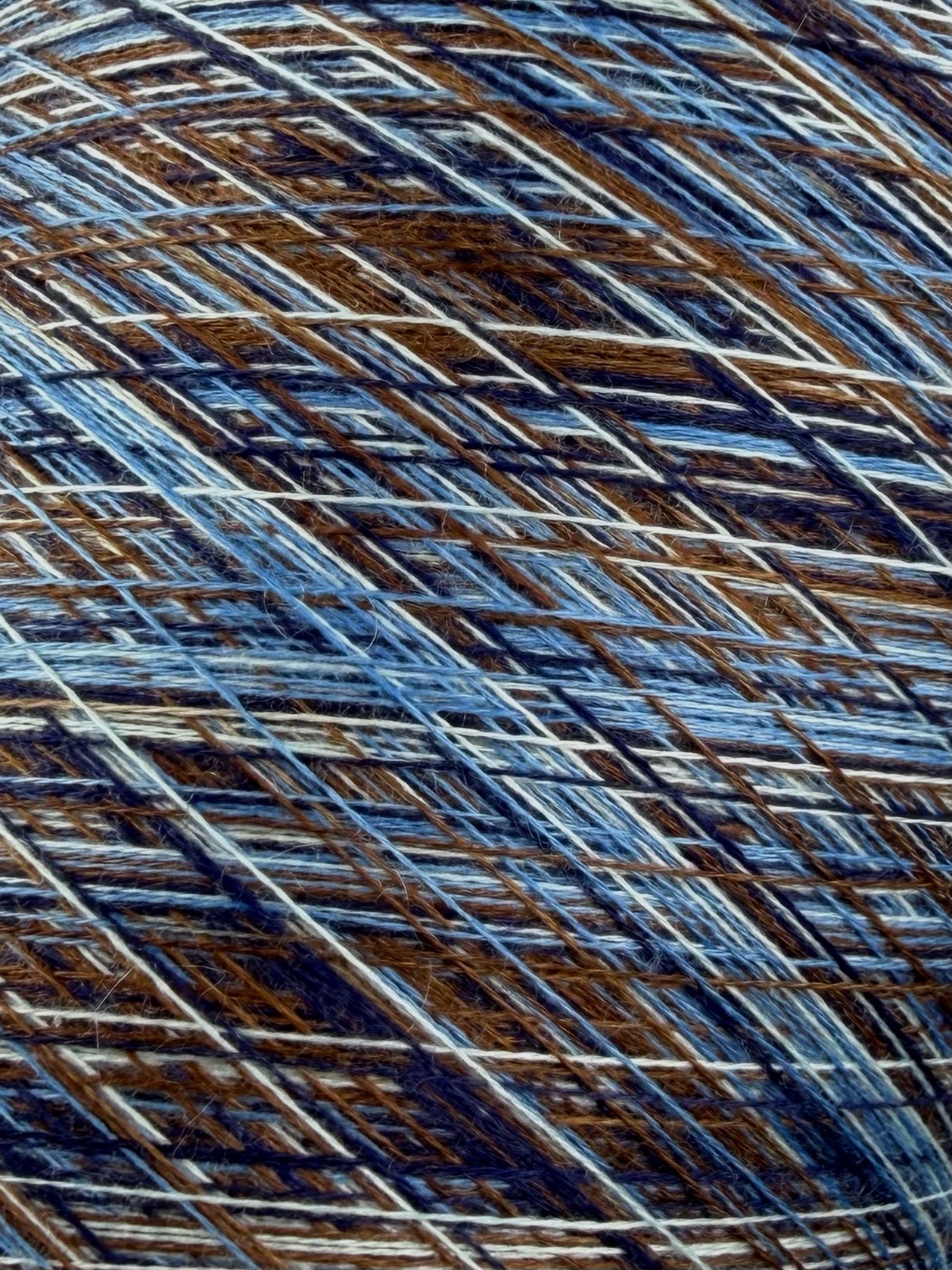 Art. Auriga Nm 2/60 – Garn aus 70% gekämmtem Kaschmir und 30% Seide col. ST3358 | Zimpfer Wolle Selezione