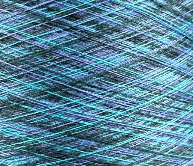 Art. Auriga Nm 2/60 – Garn aus 70% gekämmtem Kaschmir und 30% Seide col. ST3400 | Zimpfer Wolle Selezione