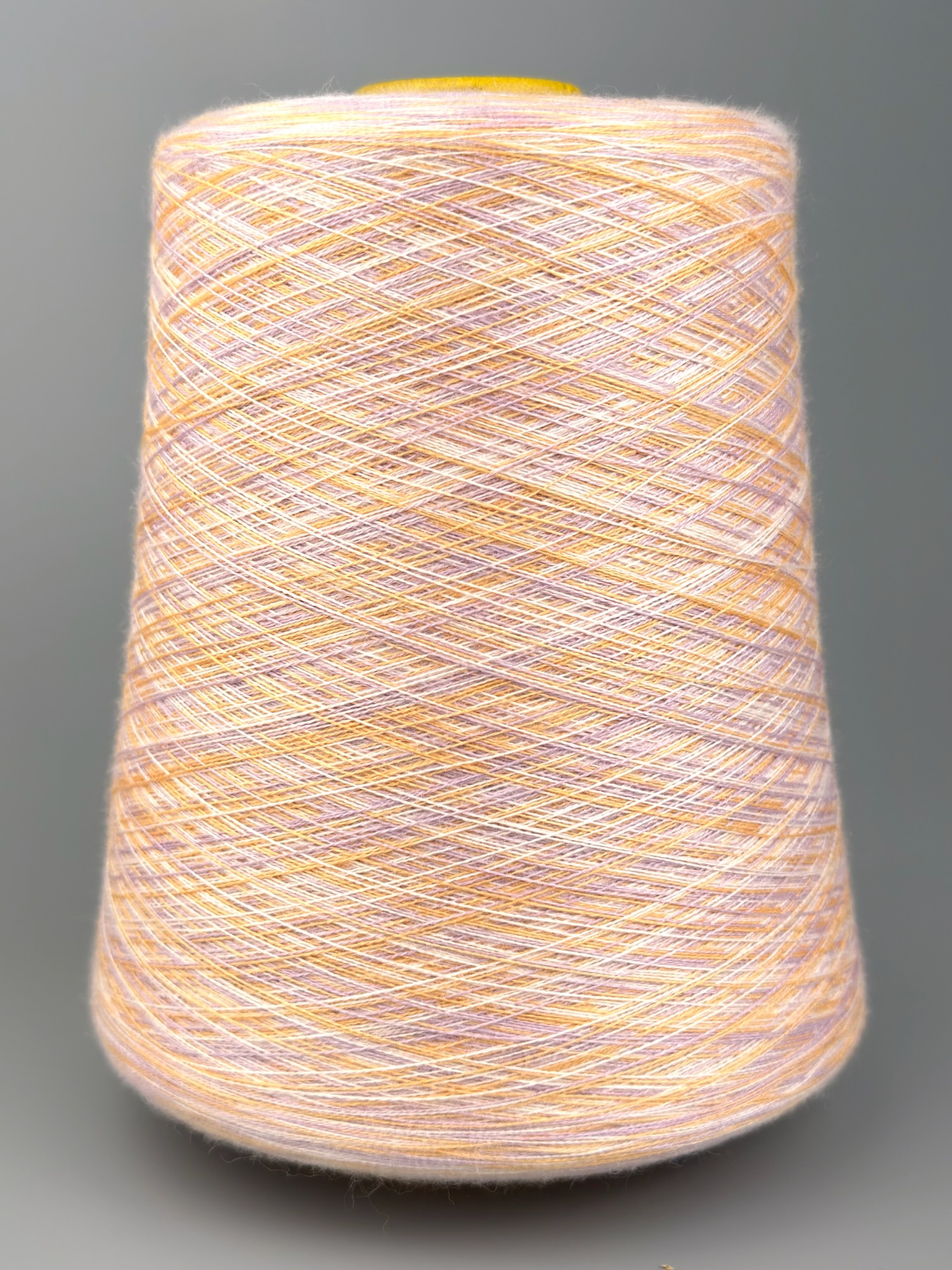 Art. Auriga Nm 2/60 – Garn aus 70% gekämmtem Kaschmir und 30% Seide col. ST3588 | Zimpfer Wolle Selezione foto 2