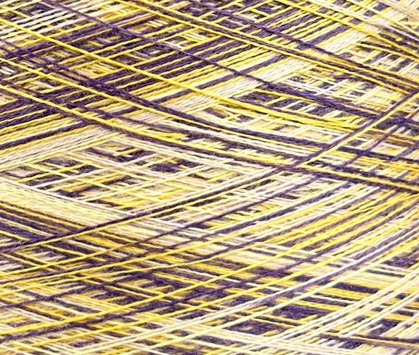 Art. Auriga Nm 2/60 – Garn aus 70% gekämmtem Kaschmir und 30% Seide col. ST3594 | Zimpfer Wolle Selezione