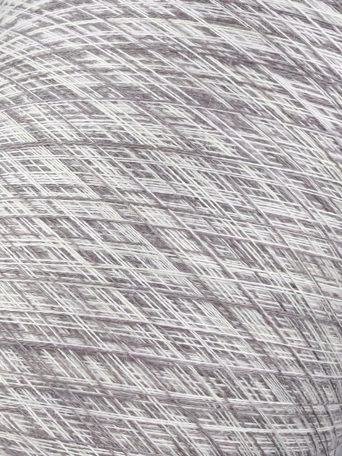 Art. Auriga Nm 2/60 – Garn aus 70% gekämmtem Kaschmir und 30% Seide col. ST3715 | Zimpfer Wolle Selezione