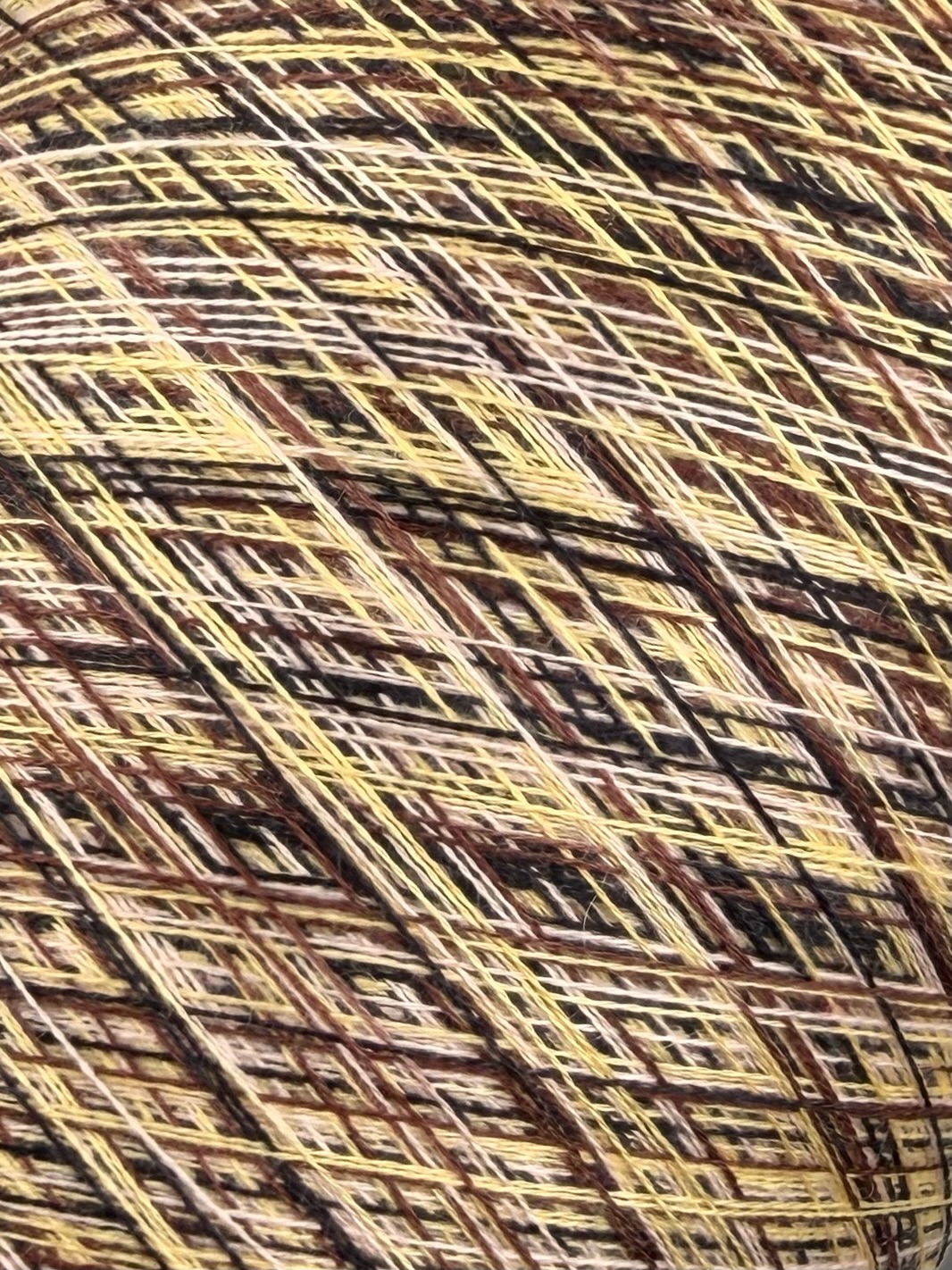 Art. Auriga Nm 2/60 – Garn aus 70% gekämmtem Kaschmir und 30% Seide col. ST3722 | Zimpfer Wolle Selezione
