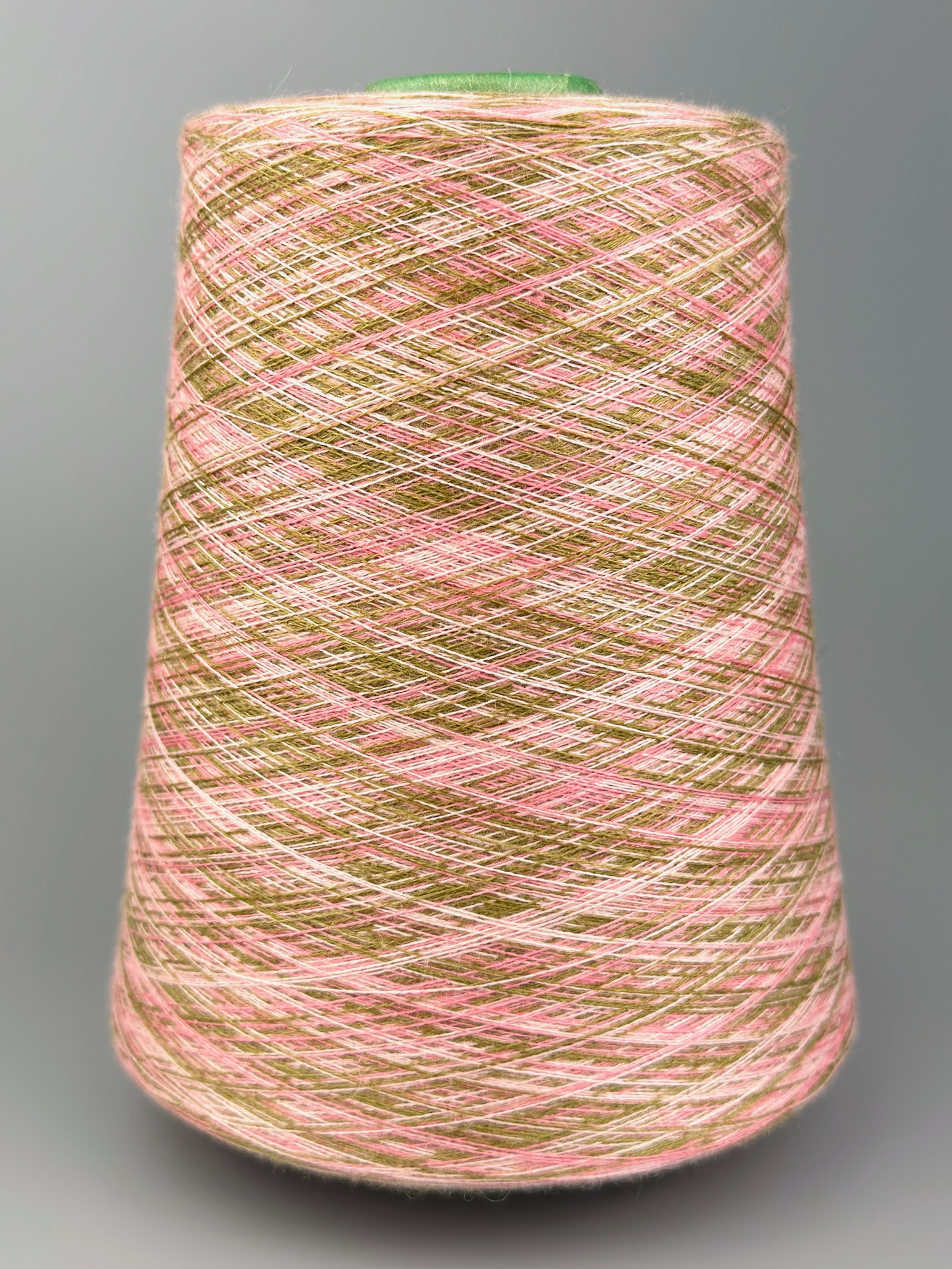 Art. Auriga Nm 2/60 – Garn aus 70% gekämmtem Kaschmir und 30% Seide col. ST3807 | Zimpfer Wolle Selezione foto 2