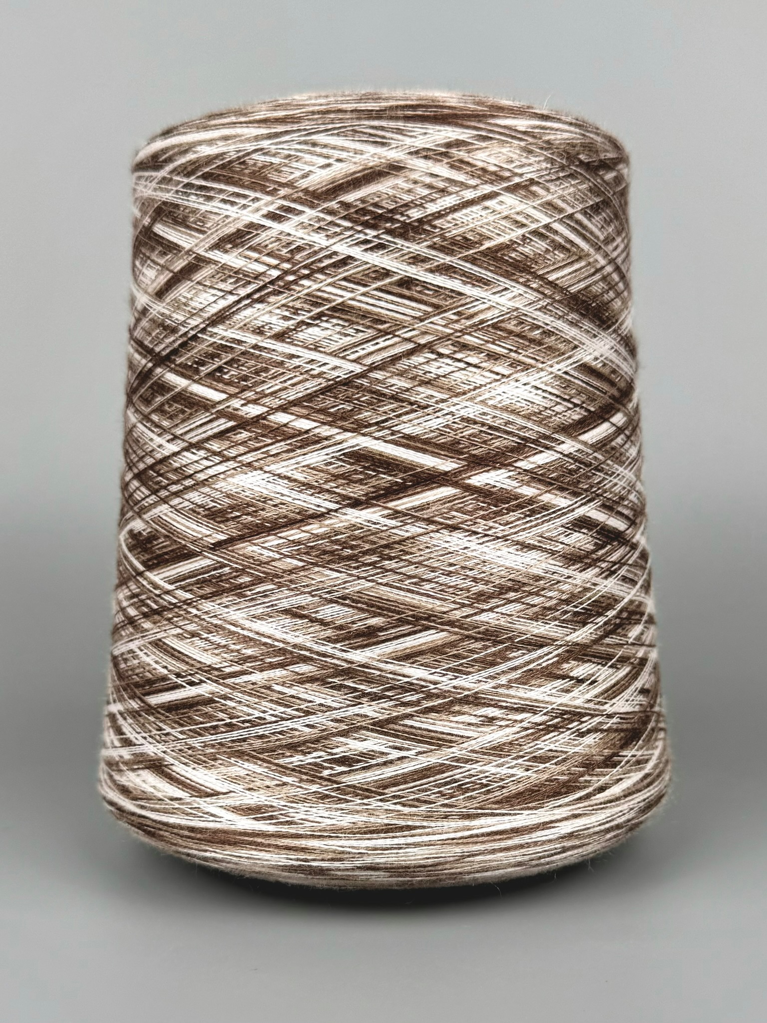 Art. Auriga Nm 2/60 – Garn aus 70% gekämmtem Kaschmir und 30% Seide col. ST3854 | Zimpfer Wolle Selezione foto 2
