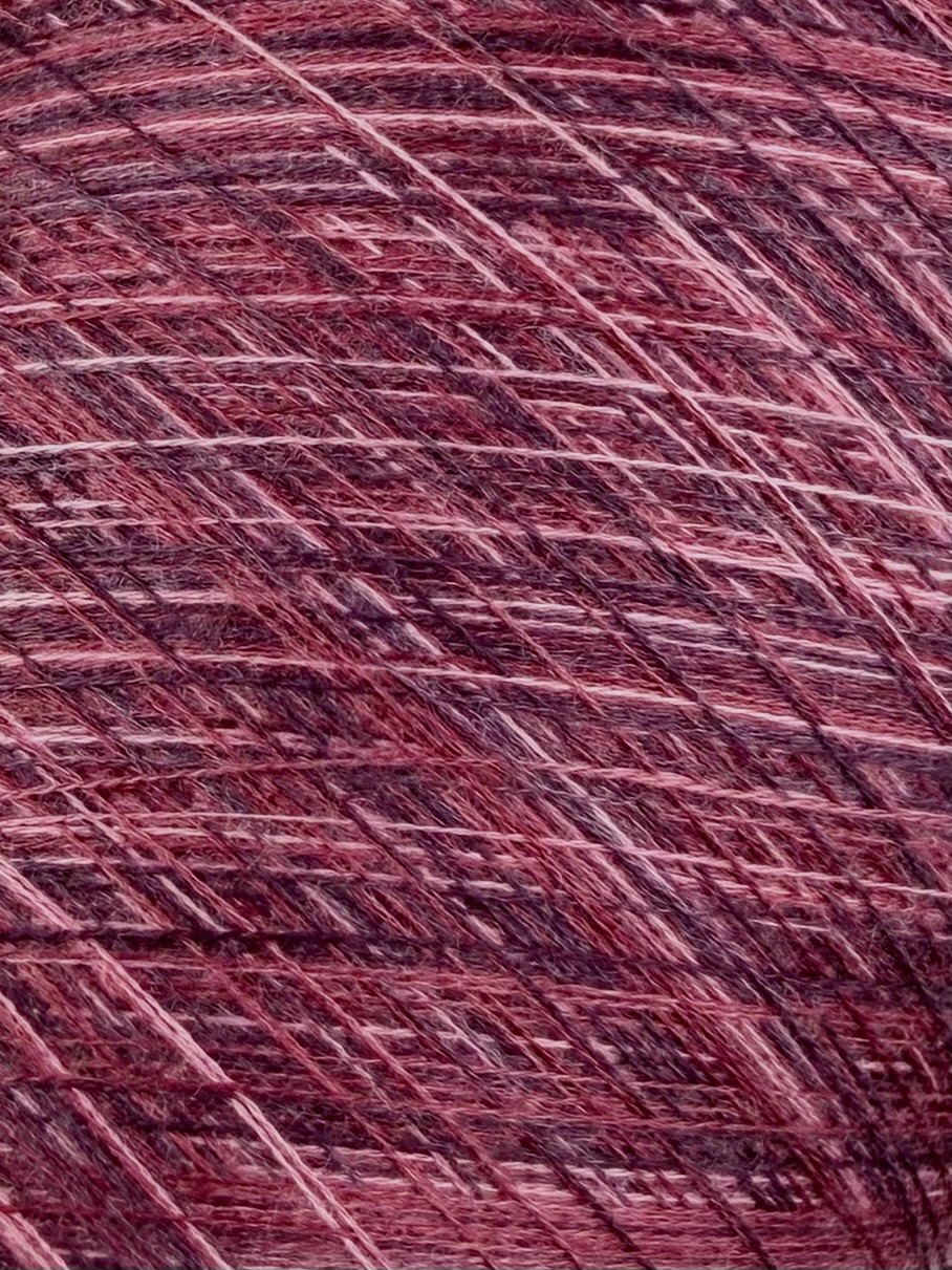 Art. Auriga Nm 2/60 – Garn aus 70% gekämmtem Kaschmir und 30% Seide col. ST3937 | Zimpfer Wolle Selezione