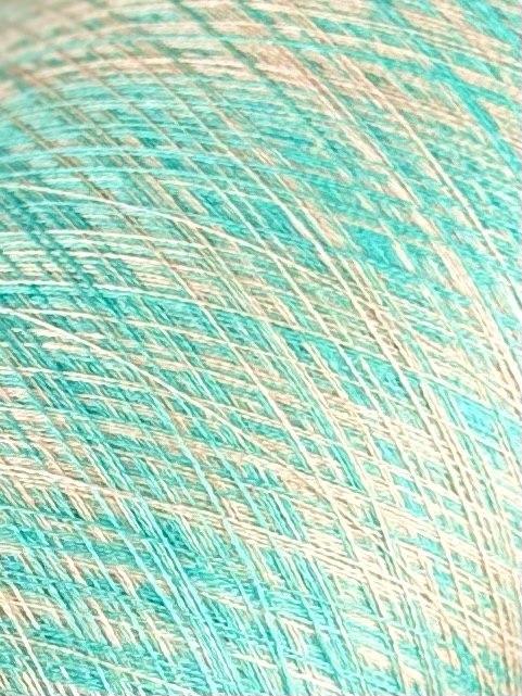 Art. Auriga Nm 2/60 – Garn aus 70% gekämmtem Kaschmir und 30% Seide col. ST247 | Zimpfer Wolle Selezione
