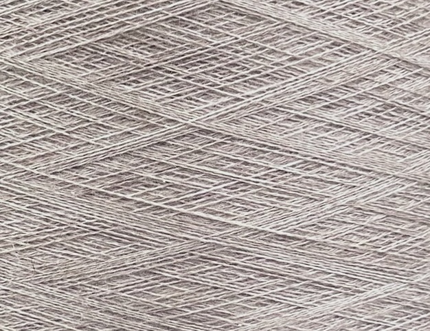 Art. Auriga Nm 2/60 – Garn aus 70% gekämmtem Kaschmir und 30% Seide col. Naturbeige Perla ST2352 | Zimpfer Wolle Selezione