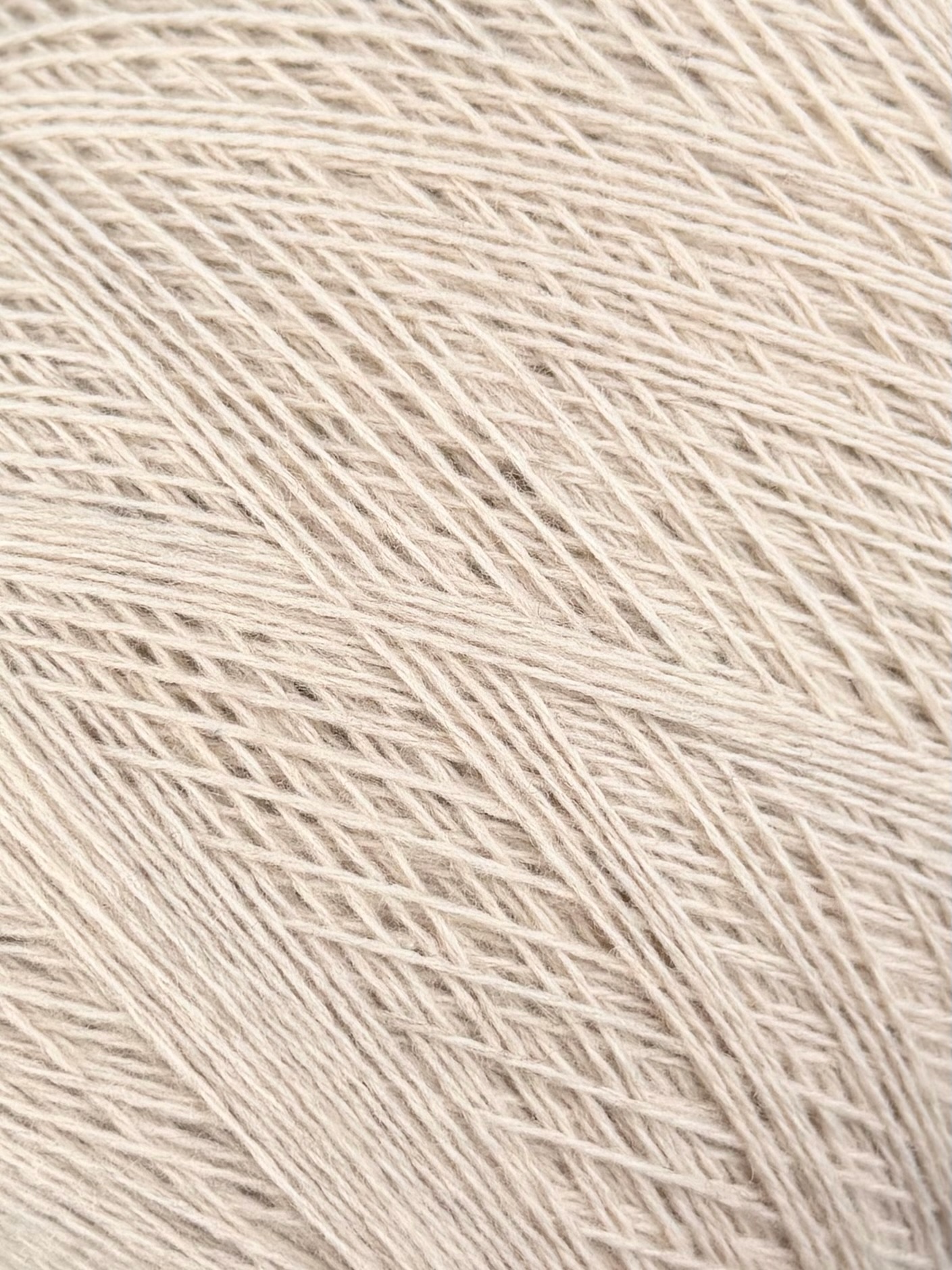 Art. Reland 2/13500 – 100 % Merinowolle Supergeelong col. Hellbeige