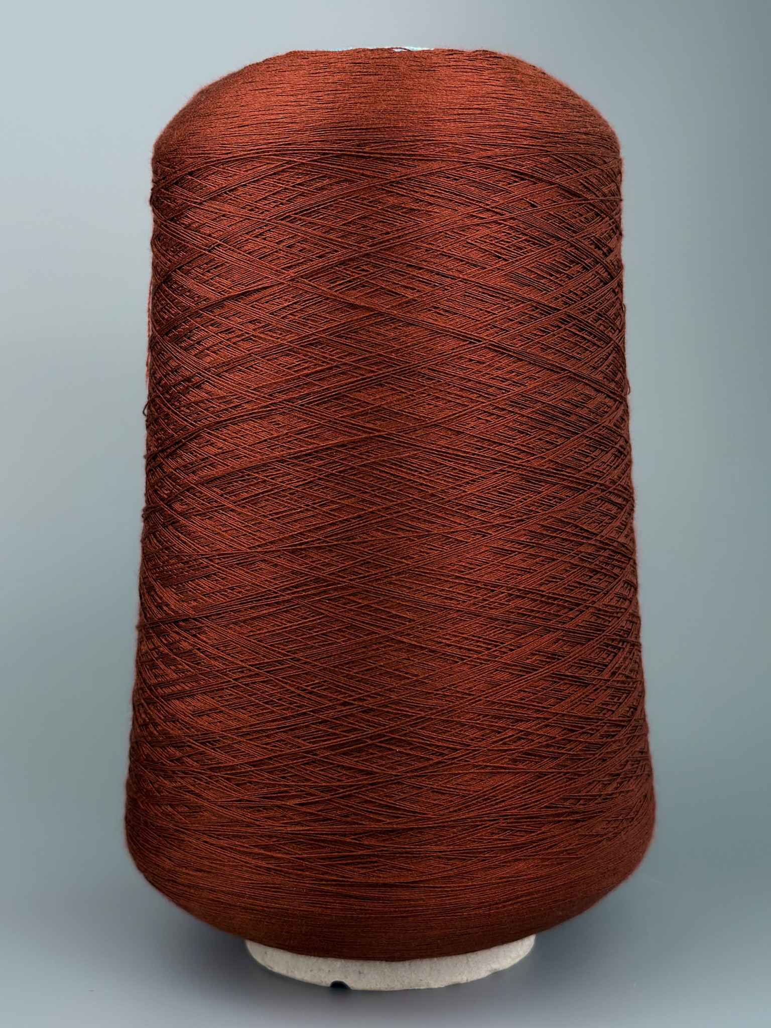 Manifattura Sesia Angel – 100 % Mulberry Schappeseide 3000 m / 100 g col. Rotbrauner Tabak foto 2