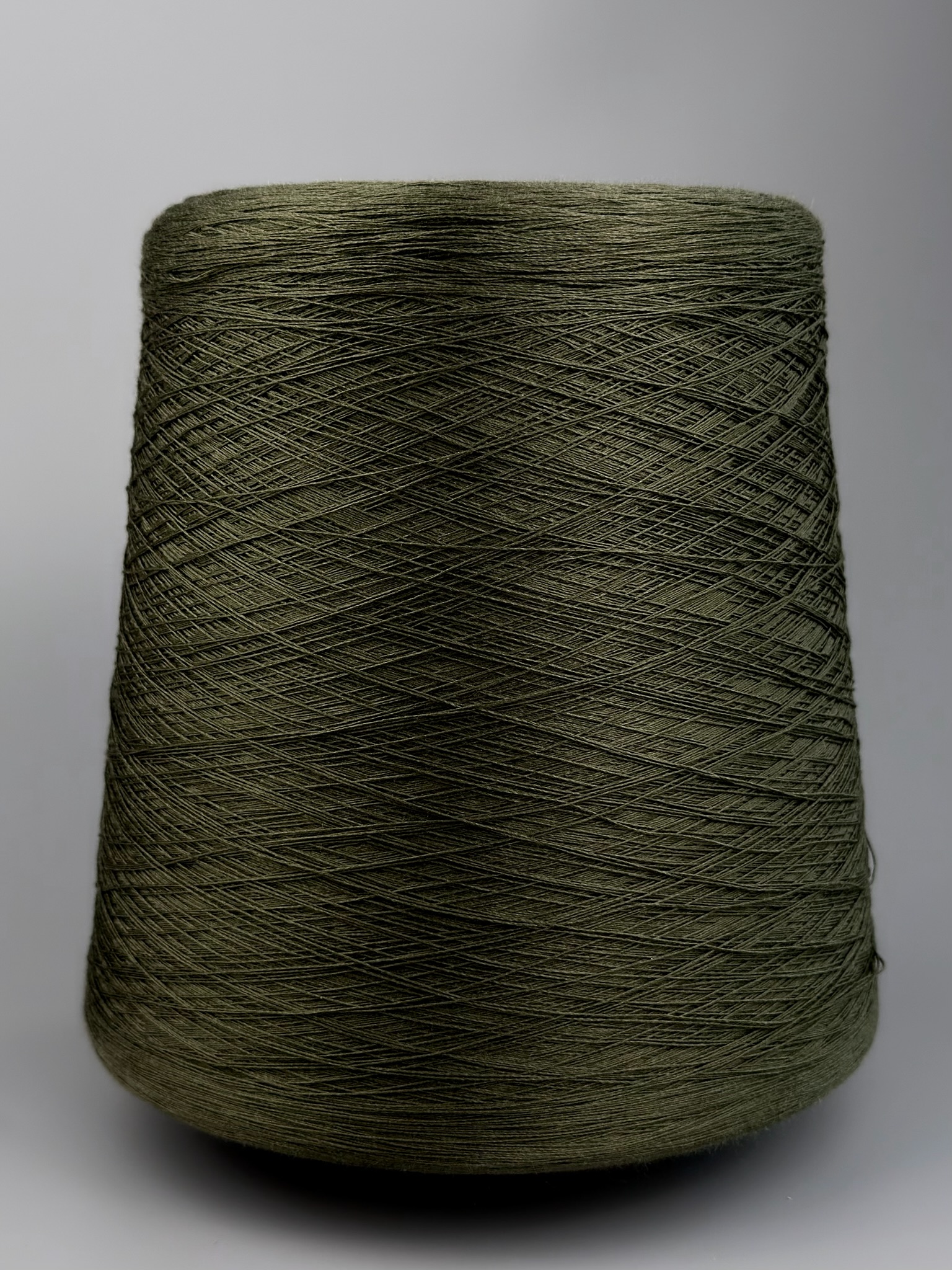 Manifattura Sesia Angel – 100% Seta Mulberry Shappe 3000 m / 100 g col. Verde Oliva Scuro (9056) foto 2