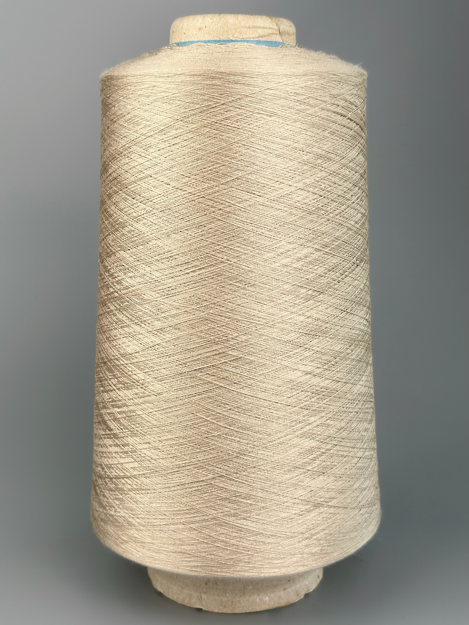 Manifattura Sesia Selinde 2/120 – 100 % Mulberry Schappeseide col. Perlbeige (502420-211) foto 2