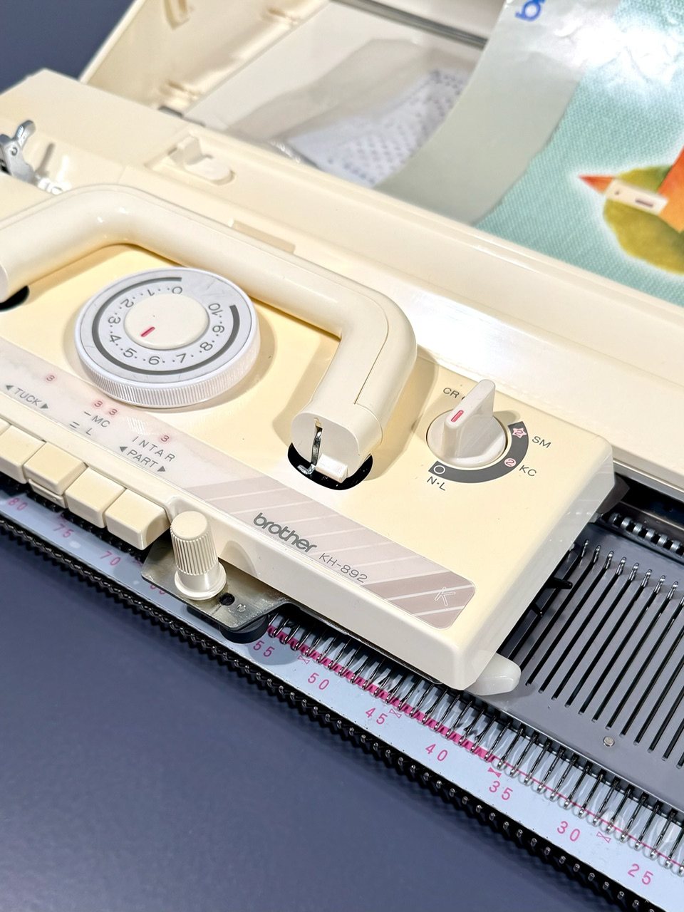Brother KH-892 Feinstricker foto 3