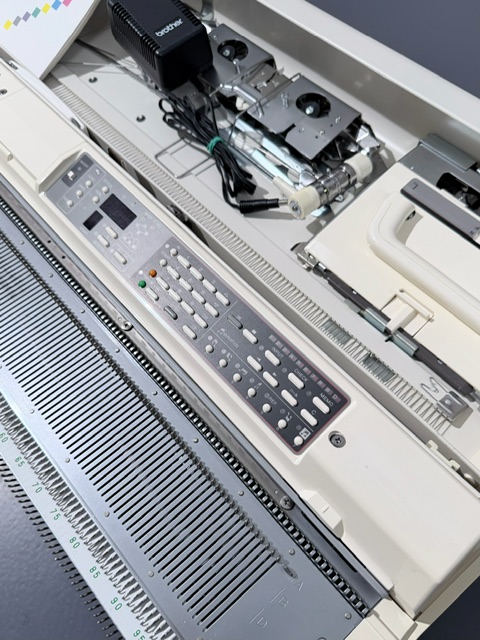 Strickmaschine Brother KH 965 Feinstricker 4,5 mm foto 3