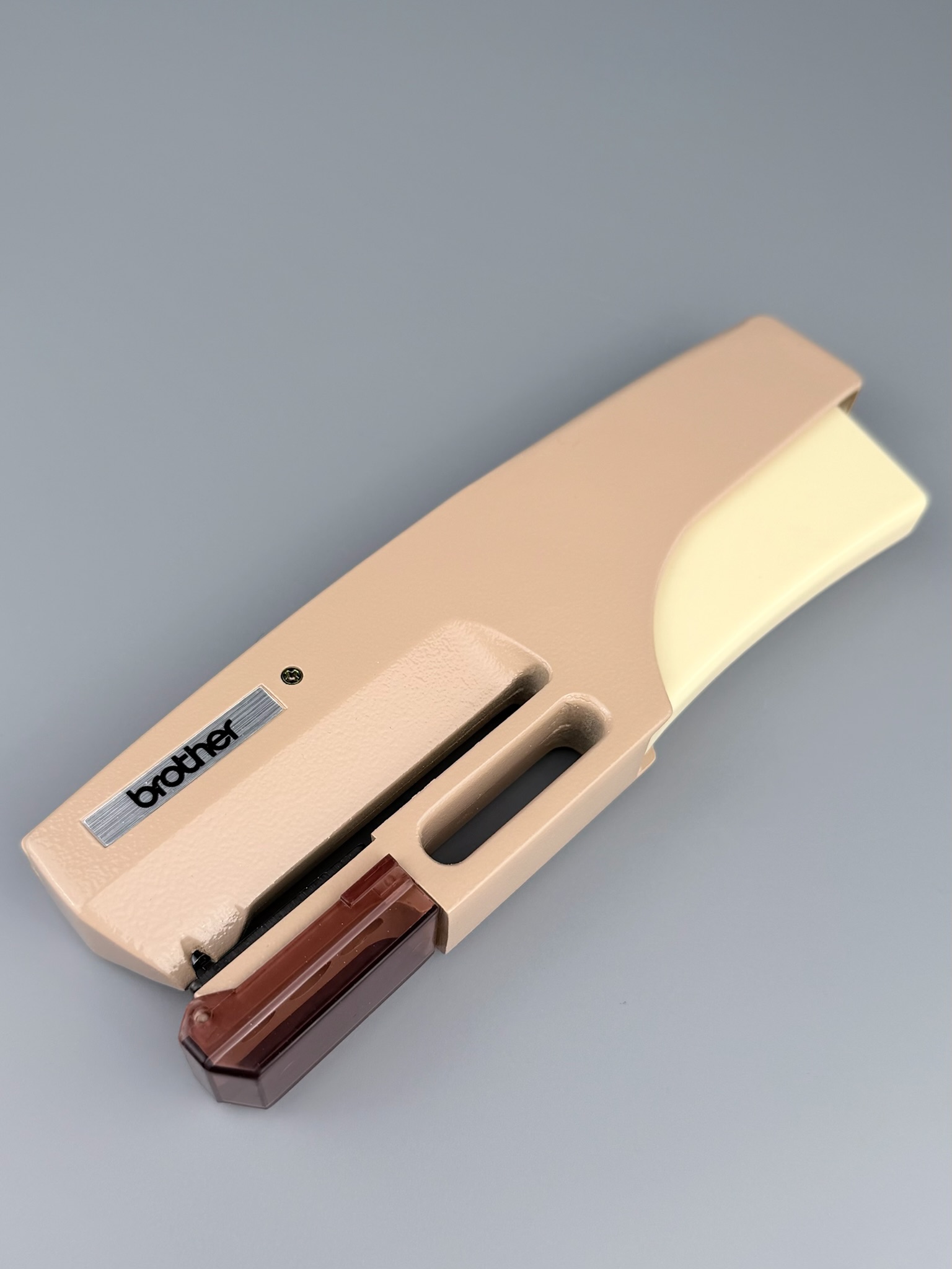 Brother KA-451 pinza perforatrice (4,5 mm) – originale per schede perforate foto 2